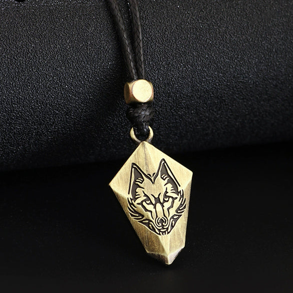 Vintage Metal Alloy Necklace With Wolf Head Letter Pendant Seiko Design Geometric Style For Men And Women