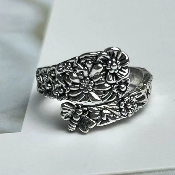 Vintage Rose Gold Bee And Flower Open Ring With Distressed Alloy Finish Adjustable Geometric Nature Inspired Jewelry