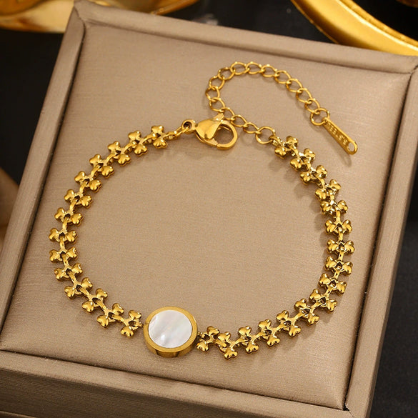 Vintage Small Fresh Style Stainless Steel Bracelet With Love Butterfly And Geometric Heart Shapes Electroplated