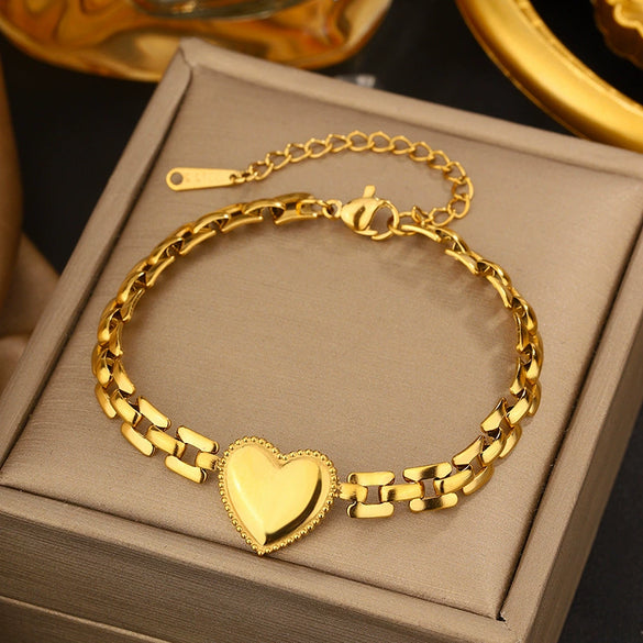 Vintage Small Fresh Style Stainless Steel Bracelet With Love Butterfly And Geometric Heart Shapes Electroplated