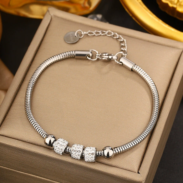 Vintage Small Fresh Style Stainless Steel Bracelet With Love Butterfly And Geometric Heart Shapes Electroplated