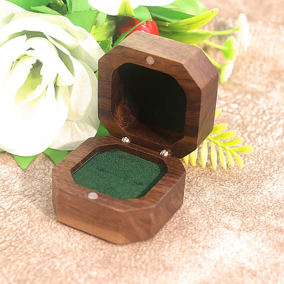 Vintage Solid Black Walnut Wood Jewelry Ring Box With Flannel Lining Square Carved Wooden Proposal Box For Women
