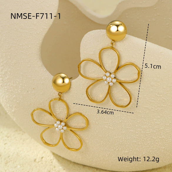 Vintage Stainless Steel And 18K Earrings With Hollow Flower Pearl Pendant And Electroplating Treatment