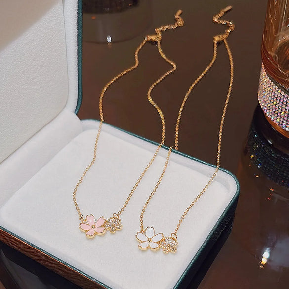 Vintage Style Flower Petal Titanium Steel Plating 18k Gold Plated Pendant Necklace