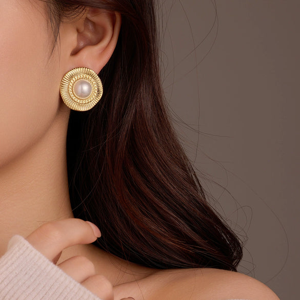Vintage Style Round Pleated Pearl Women's Earrings Stainless Steel Electroplated