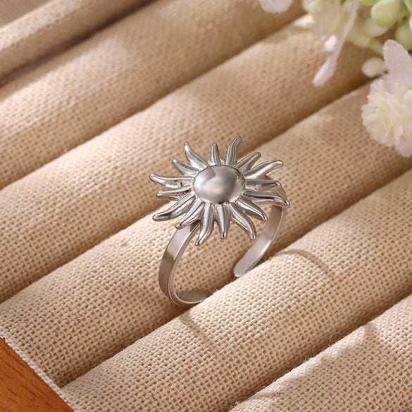 Vintage Sunflower Open Ring For Women Goldplated Titanium Steel Jewelry With Adjustable Design And Vacuum Electroplated Finish