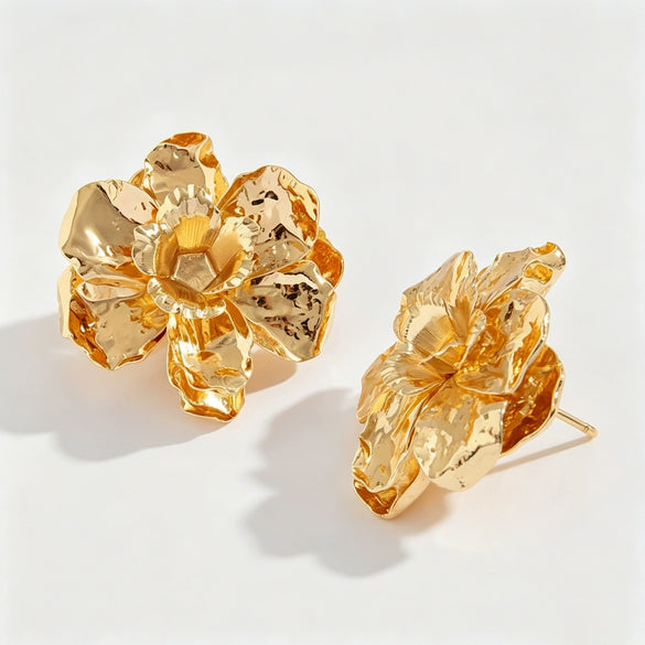 Vintage Threedimensional Goldplated Flower Stud Earrings For Women Exaggerated Floral Jewelry With Ceramic Ear Needles And Electroplated Finish