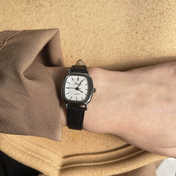 Vintage Women's Alloy Watch Simple Elegant And Leisure Style