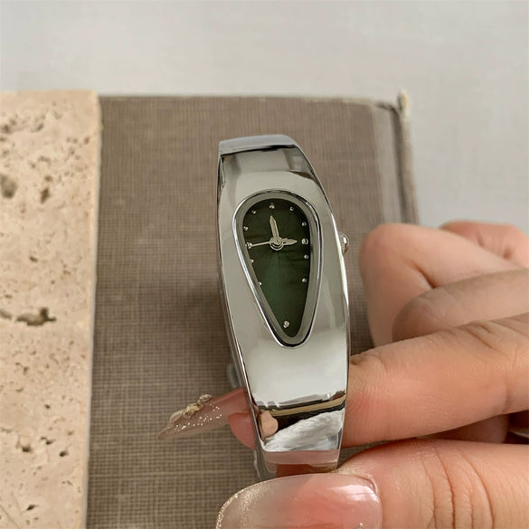 Vintage Y2k Alien Dial Shape Alloy Wristwatch For Men And Women