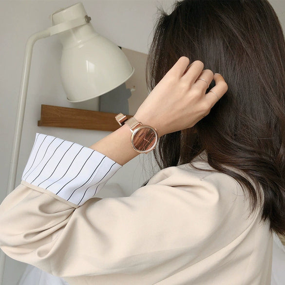 Watch Alloy Band Round Dial Female Student Simple Retro Artistic Leisure Style