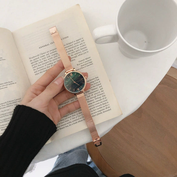 Watch Alloy Band Round Dial Female Student Simple Retro Artistic Leisure Style