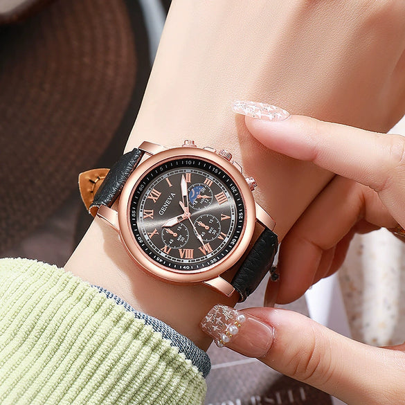 Watch Women's Round Plastic Alloy Pin Buckle Medieval Style Quartz
