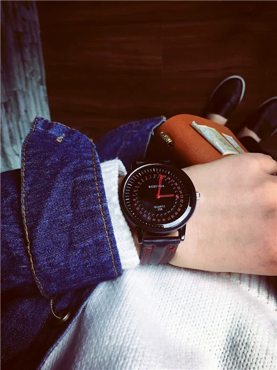 Watches Retro Fashion Style Metal Case Imitation Leather Strap Quartz For Men And Women