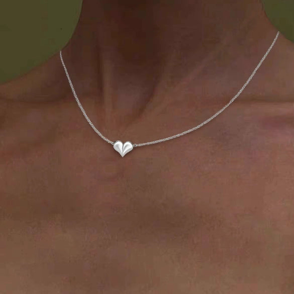 Wholesale Accessories Copper Love Peach Heart Pendant Women's Clavicle Chain Necklace With Electroplating