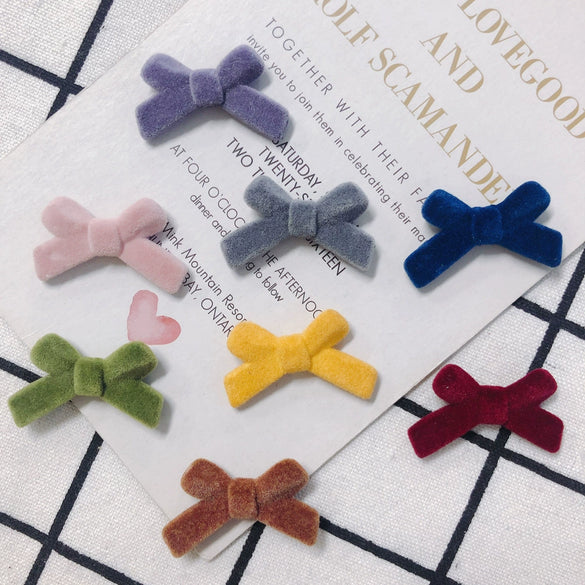 Wholesale Accessories Flocking Velvet Bow Pendant Retro Sweet Style