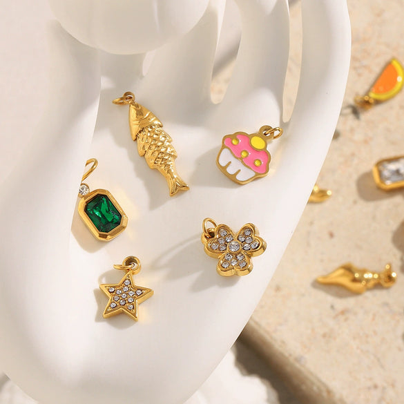 Wholesale Accessories Pendant Stainless Steel Plated 18K Gold Seahorse Bow Fivepointed Star Cowboy Boots Heart Shape Pendant For Women Electroplating
