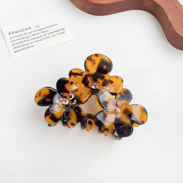 Wholesale Acetic Acid Heart Shape Diamond Grab Clip Flower Hairpin For Women Small Fresh Style