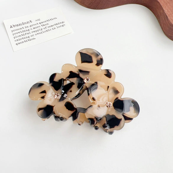 Wholesale Acetic Acid Heart Shape Diamond Grab Clip Flower Hairpin For Women Small Fresh Style