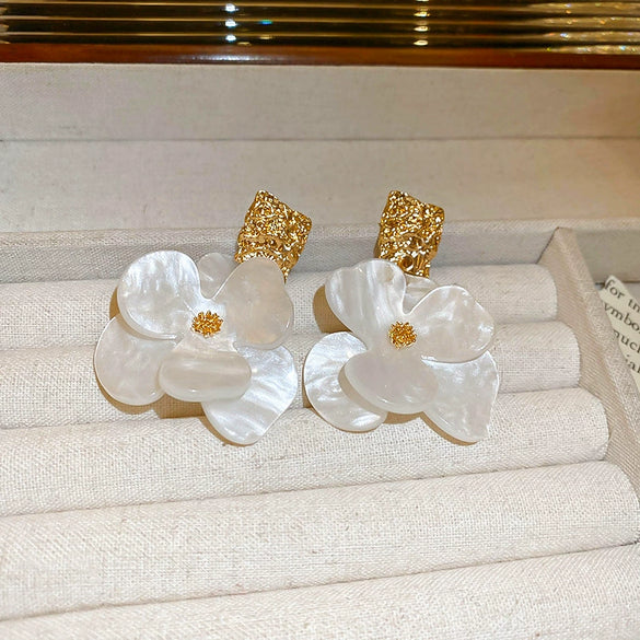 Wholesale Acrylic Flower Geometric Pleated Earrings With Silver Needle And Electroplating For Women
