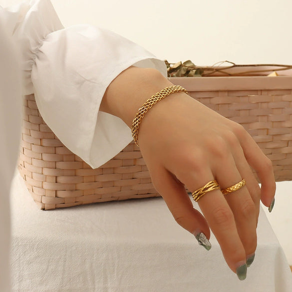 Wholesale Allmatch Geometric Titanium Steel 18K Gold Plated Bracelet For Women
