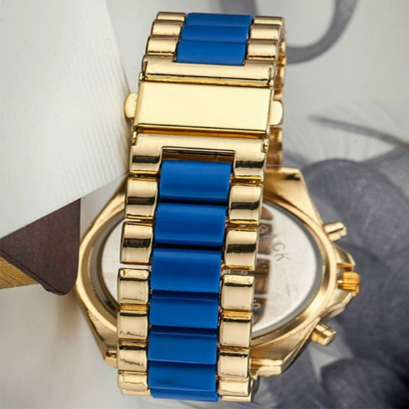 Wholesale Alloy And Stainless Steel Men's Leisure Round Dial Quartz Watch With Fake Three Eye Design