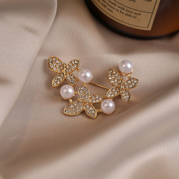 Wholesale Alloy Animal Butterfly Electroplating Minimalist Women's Brooch Suit Accessories