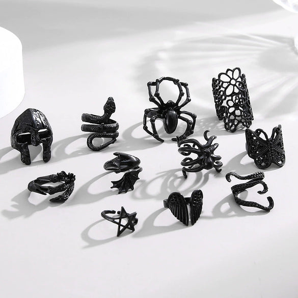 Wholesale Alloy Animals Zodiac Electroplated Ring With Snake Skull Spider Mask Design