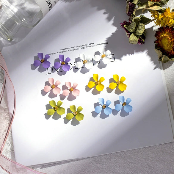 Wholesale Alloy Baking Paint Four Leaf Clover Flower Earrings For Women