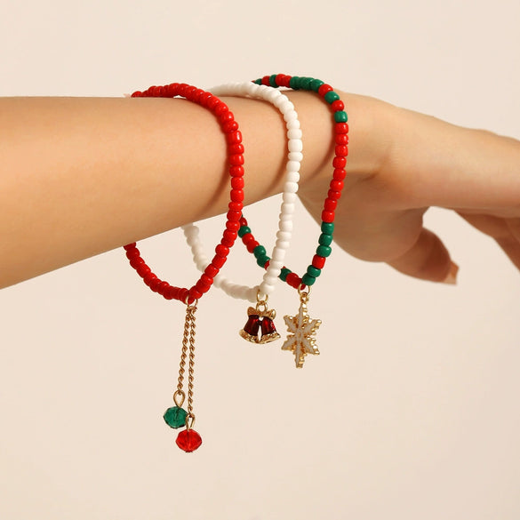 Wholesale Alloy Beaded Bracelet With Snowflake Bell Electroplated For Holiday Fashion