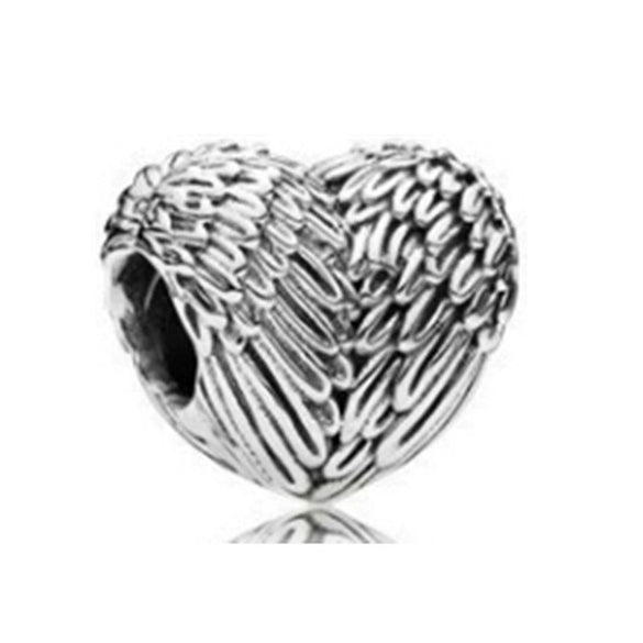 Wholesale Alloy Beaded Heart Shaped Hollow Necklace With Totem Pattern And Electroplating Treatment