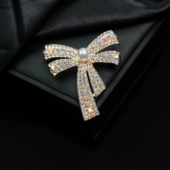 Wholesale Alloy Bow Geometric Rhinestone Pearl Women's Elegant Electroplated Brooch