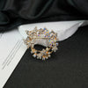Wholesale Alloy Brooch With Bow Tie And Leaves Pattern Electroplated Antiglare Women's And Unisex Fashion Jewelry