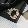Wholesale Alloy Brooch With Bow Tie And Leaves Pattern Electroplated Antiglare Women's And Unisex Fashion Jewelry