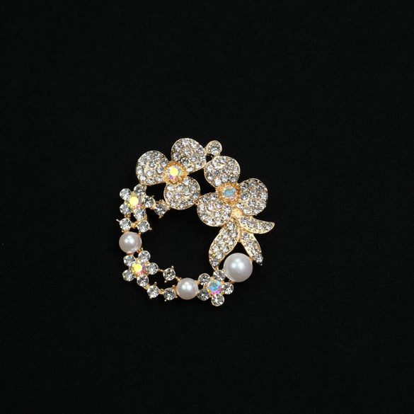 Wholesale Alloy Brooch With Flower And Bow Pattern Electroplated For Women