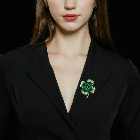 Wholesale Alloy Brooch With Flower Pattern Electroplated For Women Retro Antirunning Buckle Fixed Clothes Accessory