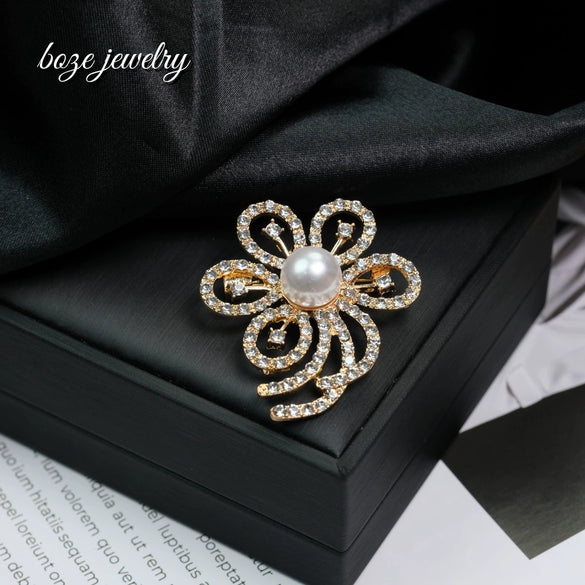 Wholesale Alloy Butterfly Fashion Brooch Electroplated Accessories For Women And Unisex