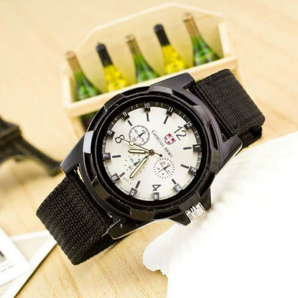 Wholesale Alloy Case Nylon Woven Strap Men's Quartz Watch Round Dial Luminous Pointer Casual Sports Style