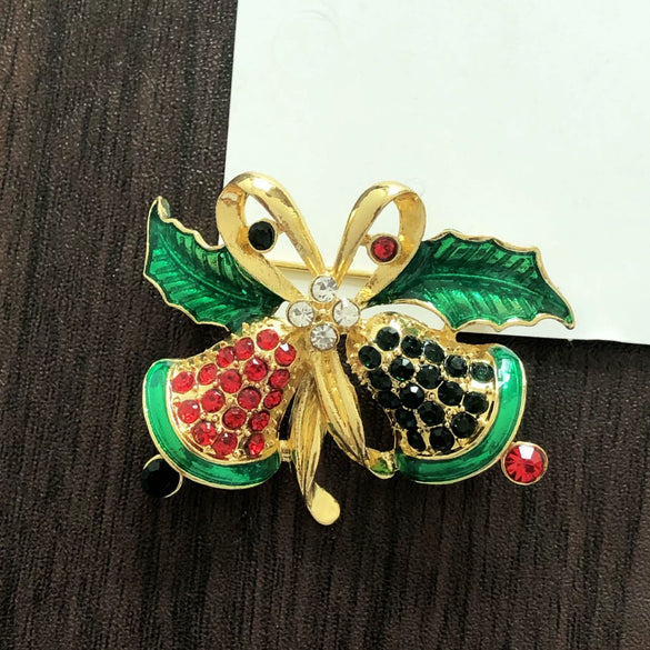Wholesale Alloy Christmas Brooch For Women With Cartoon Characters Electroplated