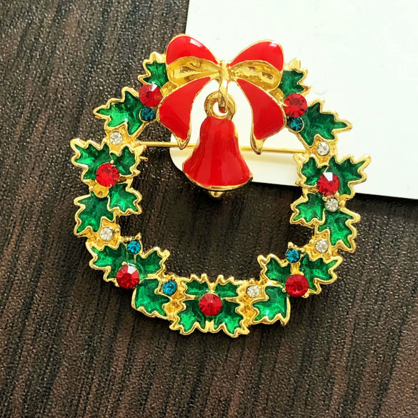 Wholesale Alloy Christmas Brooch For Women With Cartoon Characters Electroplated