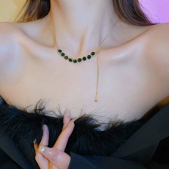 Wholesale Alloy Clavicle Chain Necklace With Fritillaria Flower Design And Electroplating Treatment Light Luxury Style For Women
