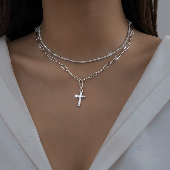 Wholesale Alloy Clavicle Necklace For Women With Geometric Pattern And Diamond Inlay Cross Chain Style