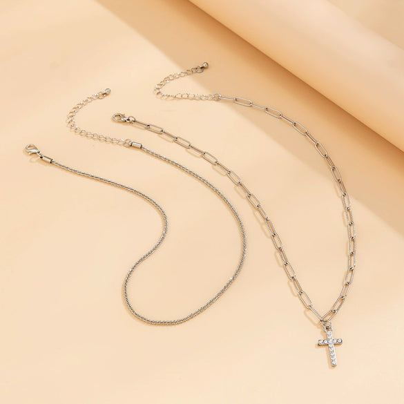 Wholesale Alloy Clavicle Necklace For Women With Geometric Pattern And Diamond Inlay Cross Chain Style