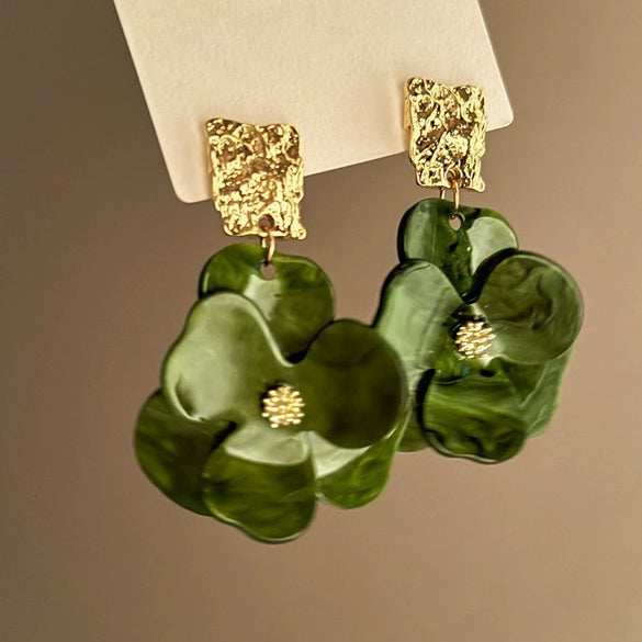 Wholesale Alloy Crystal Earrings With Diamondencrusted Geometric Pattern And Electroplating For Women