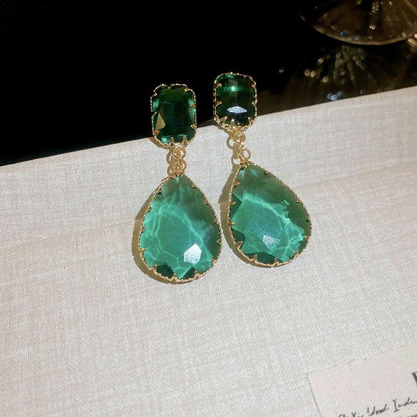 Wholesale Alloy Crystal Earrings With Diamondencrusted Geometric Pattern And Electroplating For Women