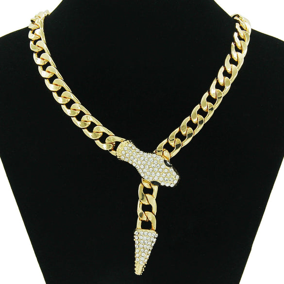 Wholesale Alloy Cuban Chain Necklace With Geometric Pattern And Snake Head Magnetic Buckle For Women Light Luxury Design With Diamond Treatment