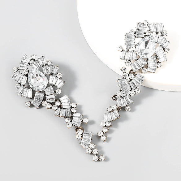 Wholesale Alloy Diamondencrusted Flower Long Earrings For Women Vintage Geometric Style
