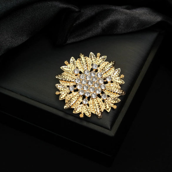 Wholesale Alloy Diamondencrusted Vintage Bow Brooch With Electroplating For Women's Clothing Accessories