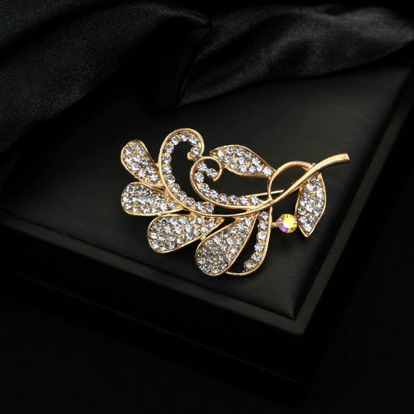 Wholesale Alloy Diamondencrusted Vintage Bow Brooch With Electroplating For Women's Clothing Accessories