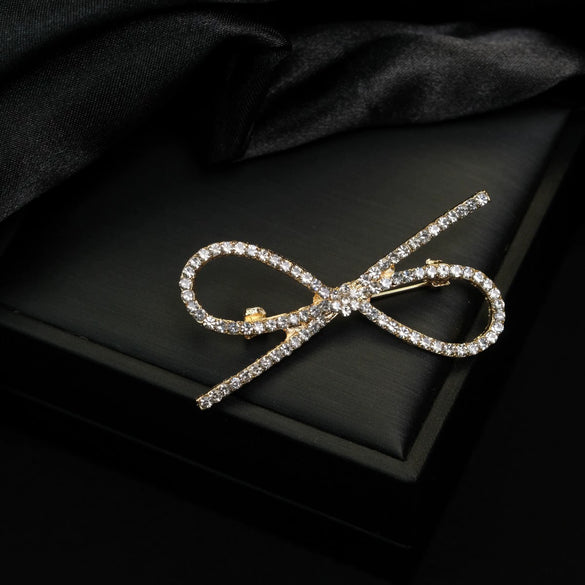 Wholesale Alloy Diamondencrusted Vintage Bow Brooch With Electroplating For Women's Clothing Accessories