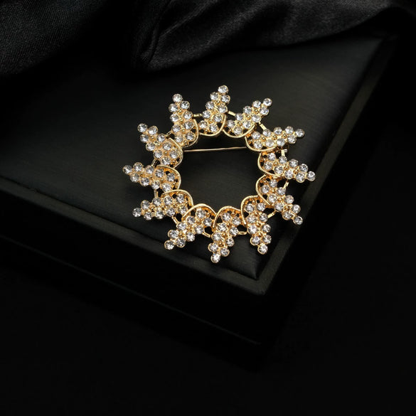 Wholesale Alloy Diamondencrusted Vintage Bow Brooch With Electroplating For Women's Clothing Accessories